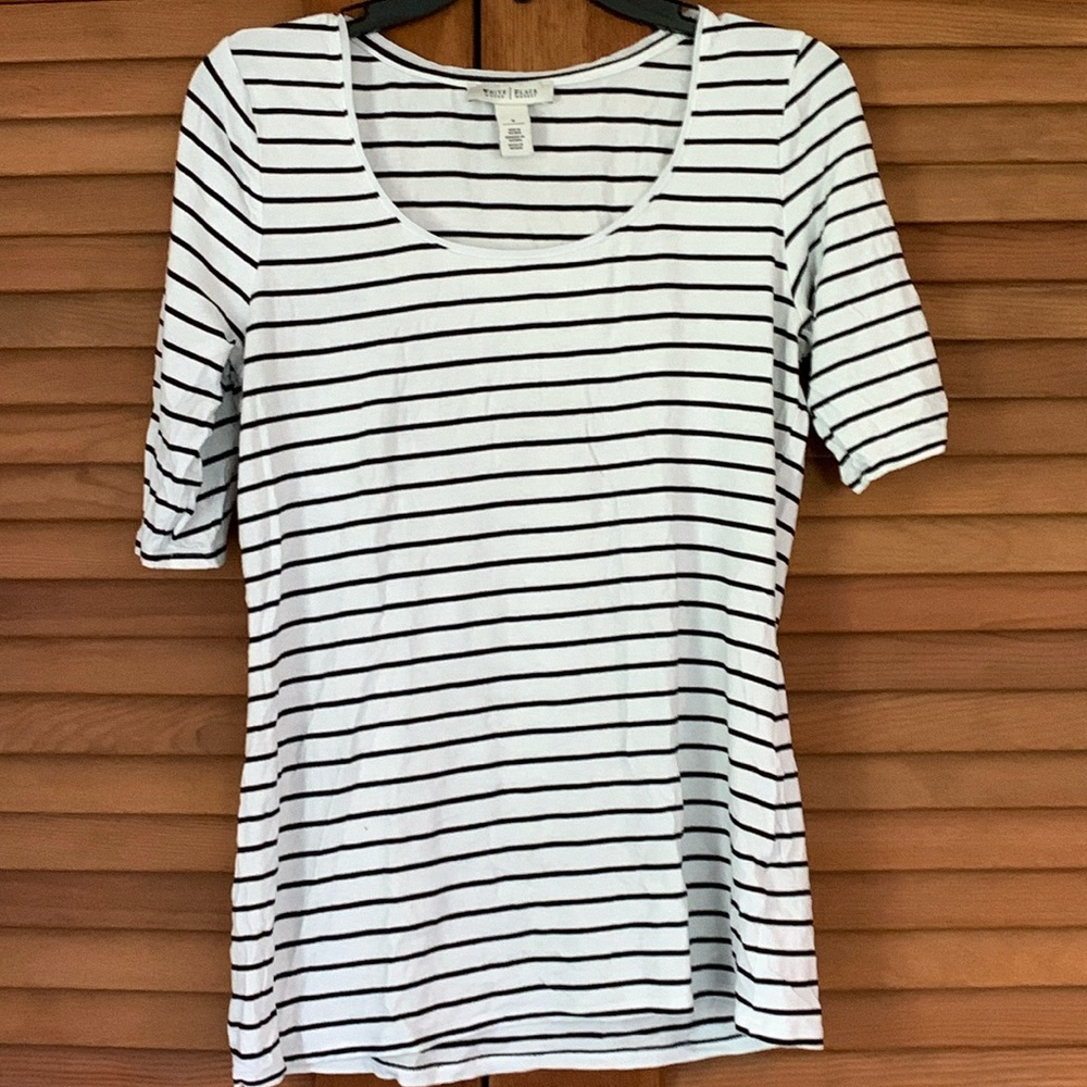 White House black market T-shirt